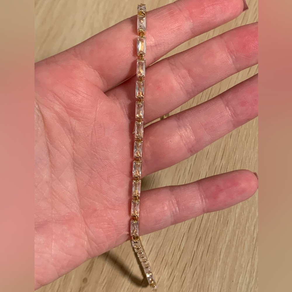 COSTUME GOLD TONE CHOKER NECKLACE